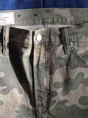 GAP Green Camo High-Rise Jeans